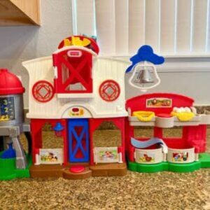 Fisher-Price Little People Farm Barn Playset